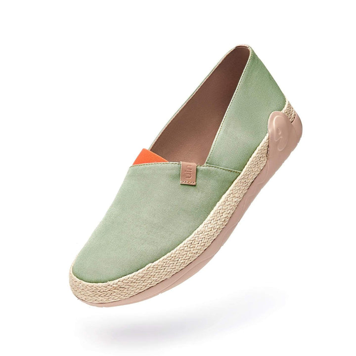 UIN Men Marbella Morandi Green Canvas loafers