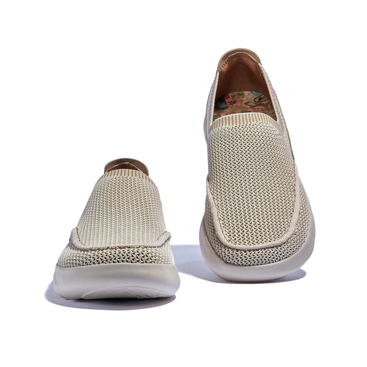 UIN Women Cappuccino Mojacar I Women Canvas loafers