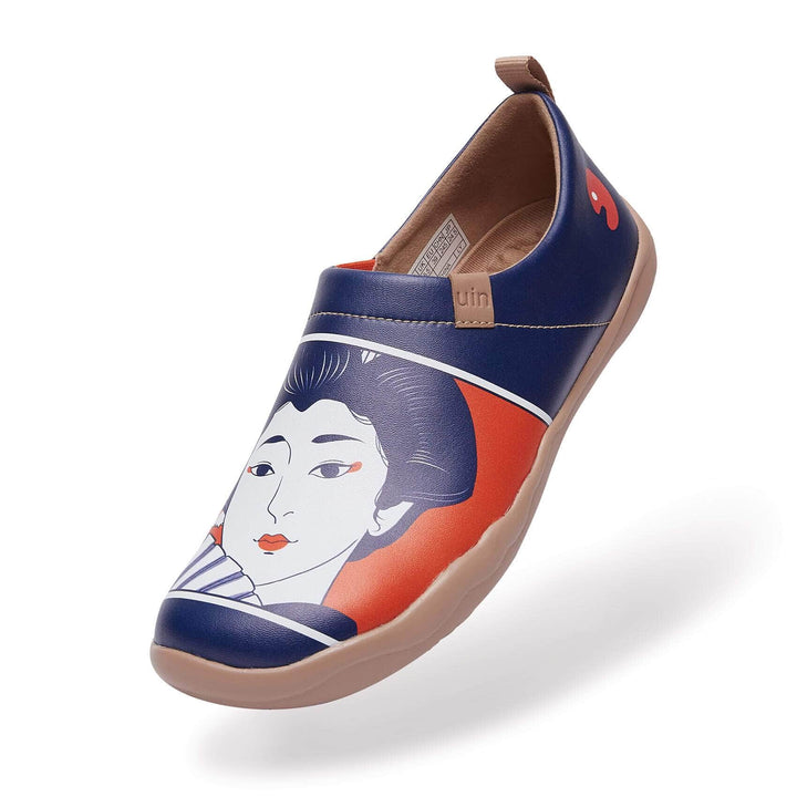 UIN Footwear Women Dancing Geisha Canvas loafers