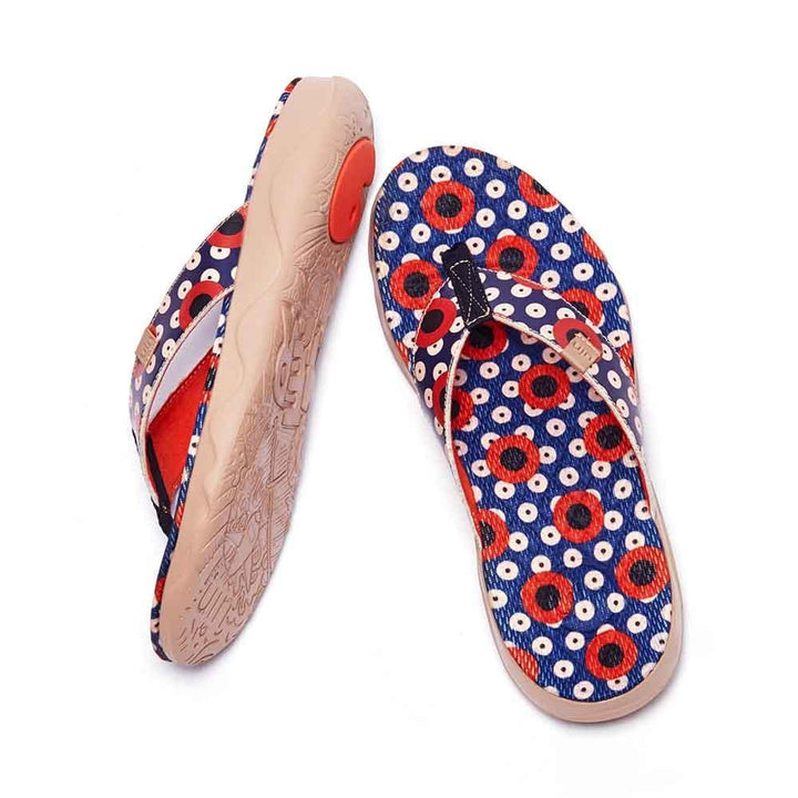 UIN Footwear Women Dots Women Majorca Flip Flops Canvas loafers