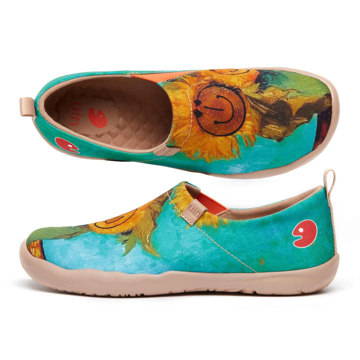 UIN Women Foral Smiley Toledo I Women Canvas loafers