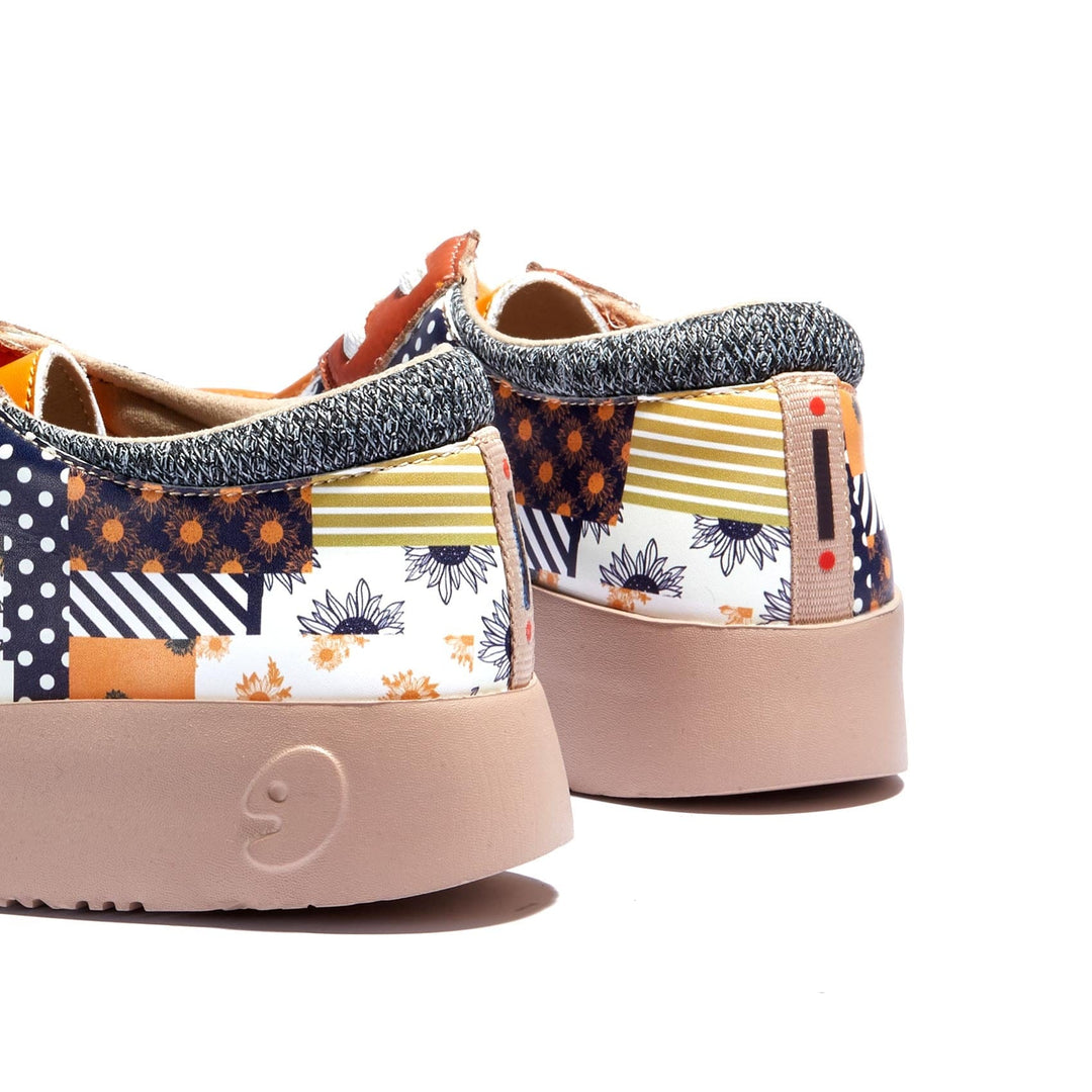 UIN Women Geometric Sunflower Fuerteventura VIII Women Canvas loafers