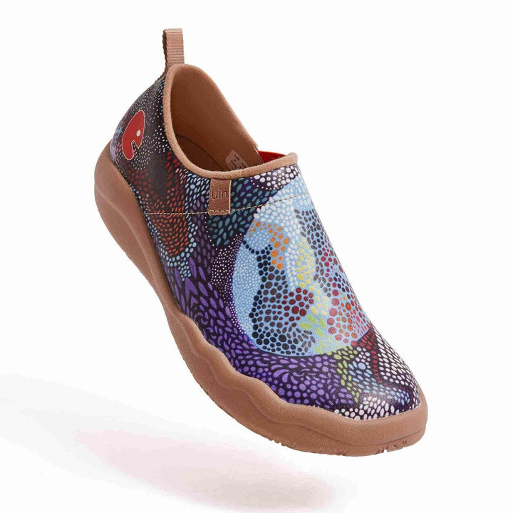 UIN Women Underwater Mosaic Canvas loafers