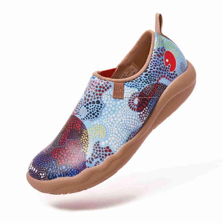 UIN Women Underwater Mosaic Canvas loafers