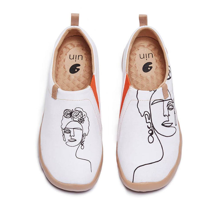 UIN Women Unibrow Women Canvas loafers