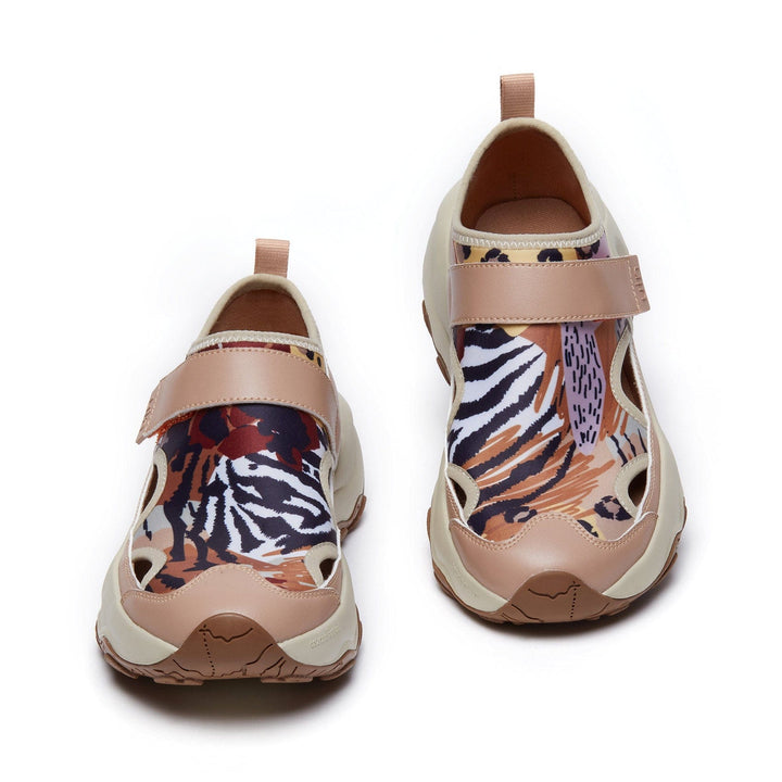 UIN Women Wild Tiger Cazorla VI Women Canvas loafers